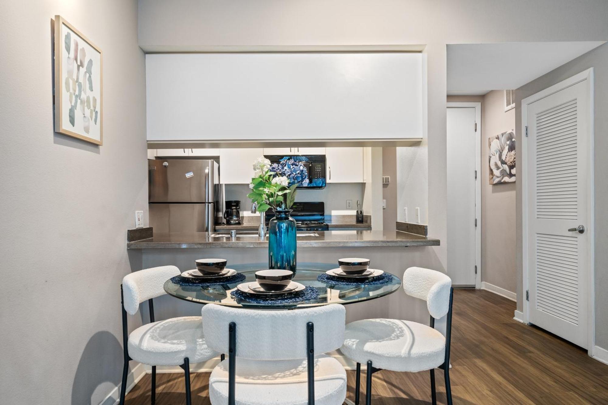 Location Walk To The Chic Condo! Apartamento *